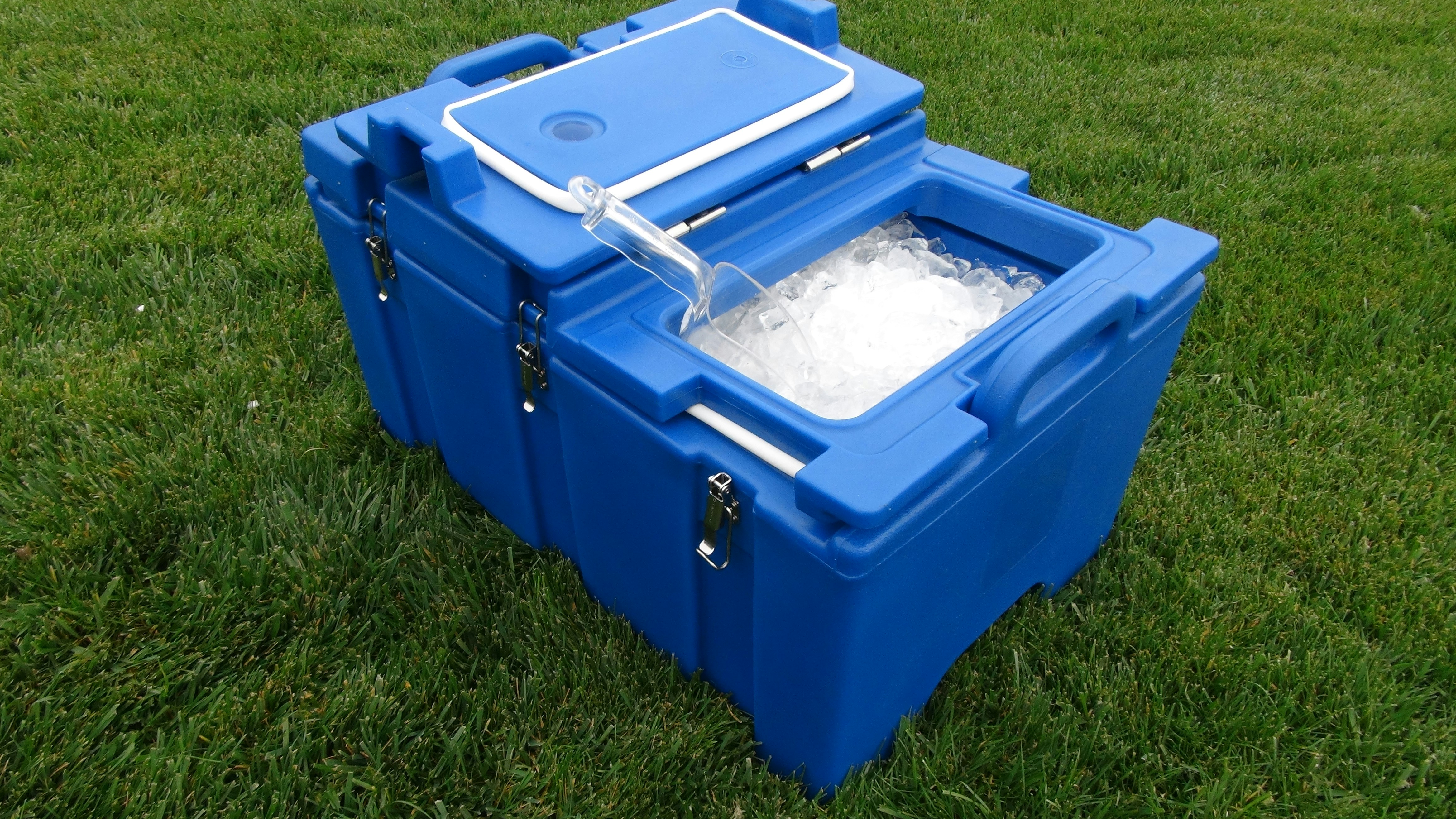 Cambro® Insulated Transport Container - Half Pan